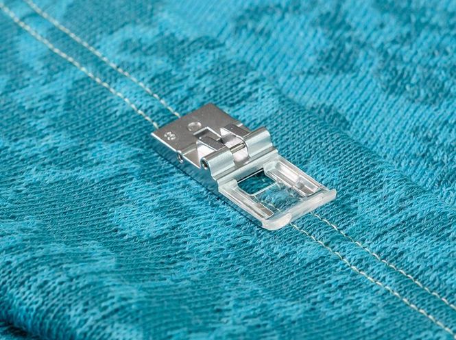 Hovedbilde Janome/Elna Klar tvillingsømsfot (Coverstitch)